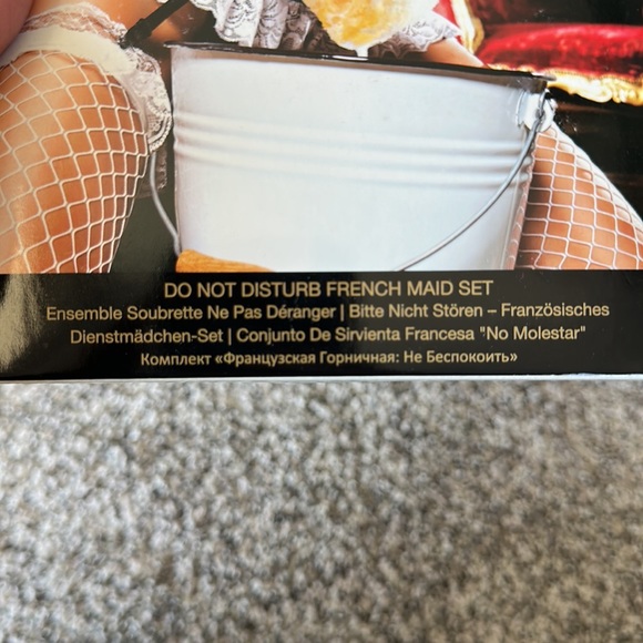 French maid lingerie - Picture 5 of 6